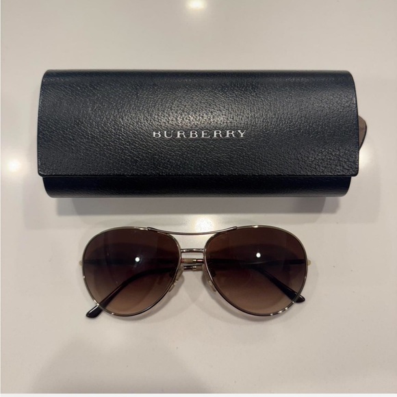 AUTHENTIC Burberry Aviator Sunglasses - Picture 1 of 7